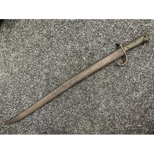 2194 - WW1 British 1907 Pattern Bayonet with fullered single edge blade 430mm in length, maker marked and d... 