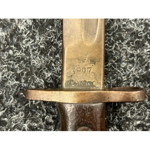 2202 - WW1 British 1907 Pattern Bayonet with single edged fullered blade 432mm in length, maker marked 