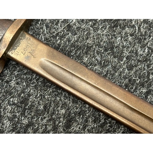 2202 - WW1 British 1907 Pattern Bayonet with single edged fullered blade 432mm in length, maker marked 