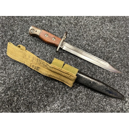 2219 - WW2 British No.5 Jungle Carbine Bayonet with fullered Bowie type blade 200mm in length. Maker marked... 