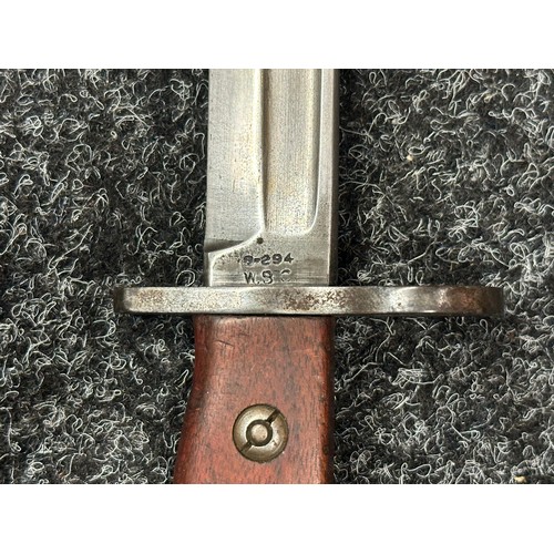 2219 - WW2 British No.5 Jungle Carbine Bayonet with fullered Bowie type blade 200mm in length. Maker marked... 