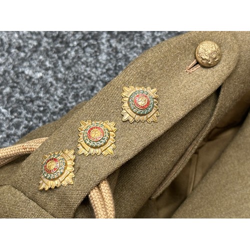 2224 - WW2 British Officers Service Dress Jacket, with General Service Kings Crown buttons, Captains rank p... 