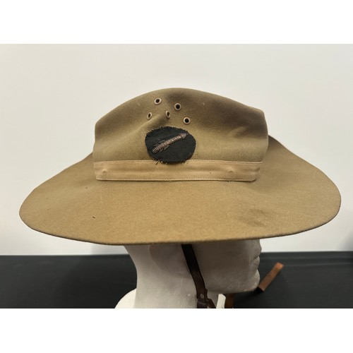 2228 - WW2 British Slouch hat with gold wire bullion arrow insignia on black backing for the 7th Indian Inf... 