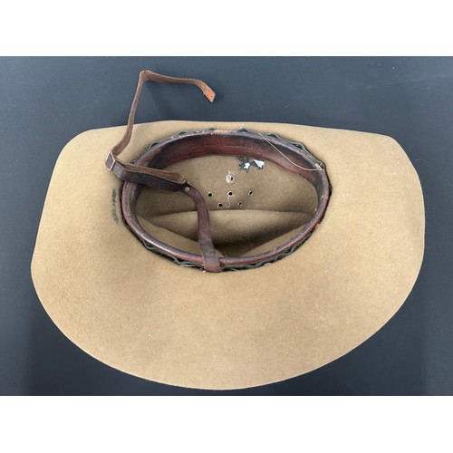 2228 - WW2 British Slouch hat with gold wire bullion arrow insignia on black backing for the 7th Indian Inf... 