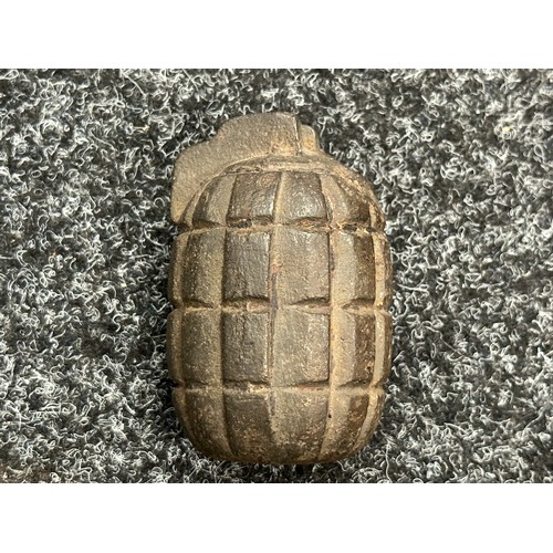 2251 - WW2 British No36 Grenades and No5 Grenade collection, all INERT & FFE: one No36 complete with filler... 