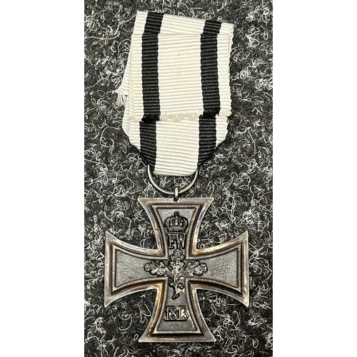 2277 - WW1 Imperial German Eisernes Kreuz 2. Klasse 1914. Iron Cross 2nd class 1914. Ring is maker marked 