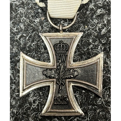 2278 - WW1 Imperial German Eisernes Kreuz 2. Klasse 1914. Iron Cross 2nd class 1914 complete with Non Comba... 