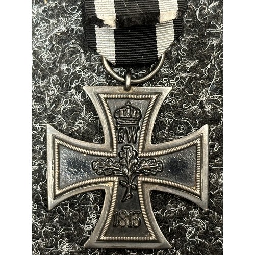 2279 - WW1 Imperial German Eisernes Kreuz 2. Klasse 1914. Iron Cross 2nd class 1914 complete with ribbon. M... 