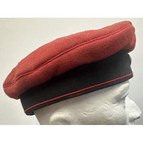 2290 - WW1 Imperial German Fraternity Cap with red crown and black cap band with Crowned button insignia. M... 