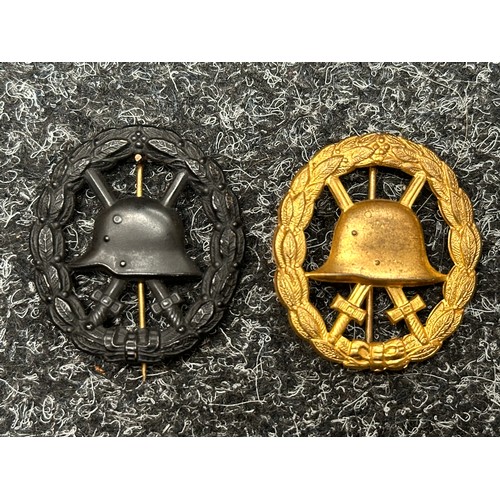 2298 - WW1 Imperial German Verwundetenabzeichen in Schwarz, cut out hollow back example and a Verwundetenab... 