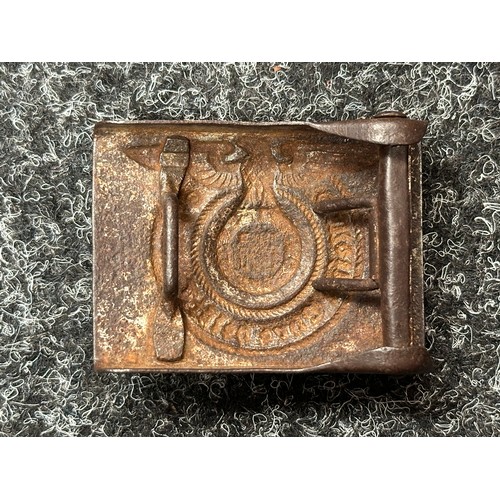 2333 - WW2 Third Reich Waffen SS Belt and Buckle. The steel belt buckle has been de-nazified. Some rust pit... 