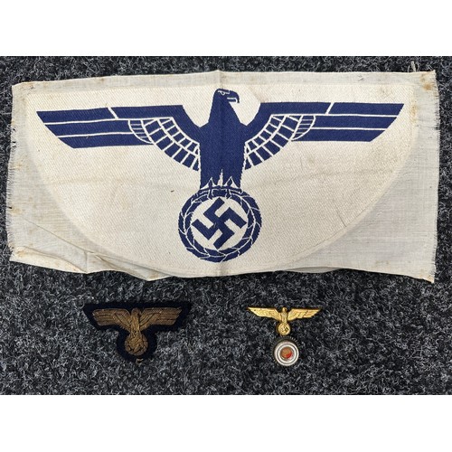 2350 - WW2 Third Reich Kriegsmarine insignia collection comprising of : Uncut KM Sports Vest Eagle: Officer... 