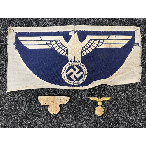 2350 - WW2 Third Reich Kriegsmarine insignia collection comprising of : Uncut KM Sports Vest Eagle: Officer... 