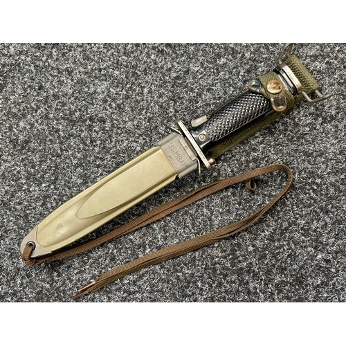 2376 - Post war US M5-1 Knife Bayonet with 170mm long blade. Crossguard is stamped 