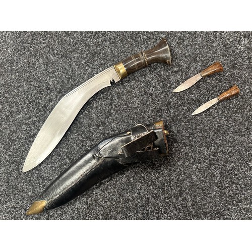 2381 - Kukri Knife with single edged blade 280mm in length. No markings. Horn grip. Brass pommel. Overall l... 