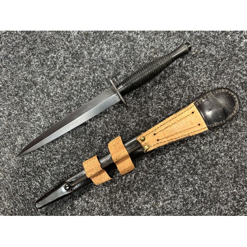 2384 - British Third Pattern Fairbairn-Sykes Fighting Knife with double edged blade 170mm in length. Crossg... 