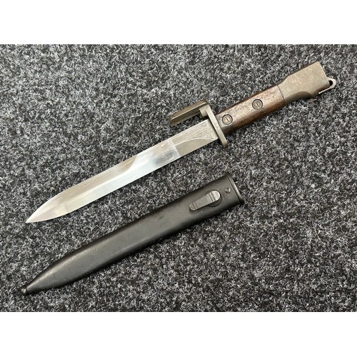 2386 - British X2 E1 Trials bayonet for the FAL Rifle with double edged blade 200mmin length. Parkerised fi... 