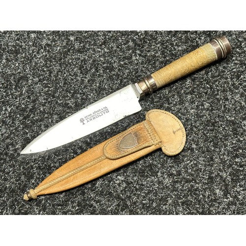 2398 - Hunting Knife with single edged blade 135mm in length maker marked 