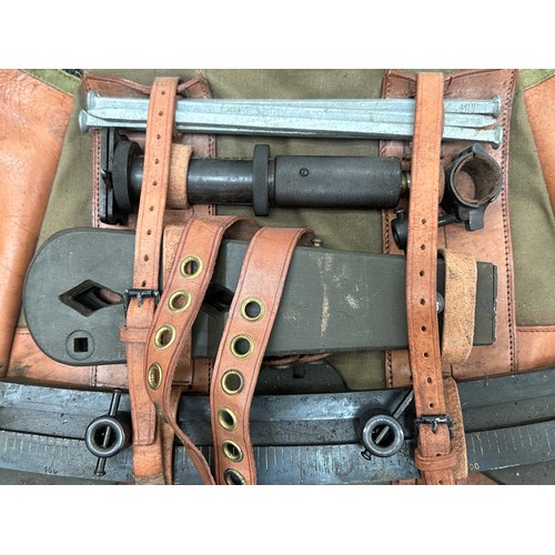 2444 - WW2 MG13 Machine Gun Sustained Fire Kit With Canvas Satchel, all Portugese made. Complete with all c... 