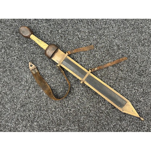 2406 - Reproduction Roman Gladius Short Sword with double edged blade 480mm in length. Wooden guard, resin ... 