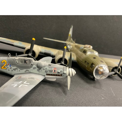 49 - Corgi Boxed Aviation Archive 1:72 scale AA39915 Boeing B-17F Flying Fortress & Messerschmitt Bf109G-... 