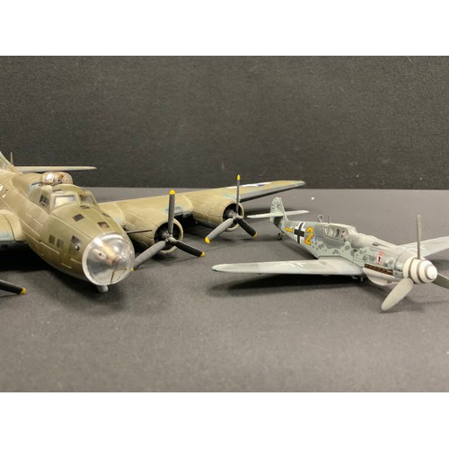 49 - Corgi Boxed Aviation Archive 1:72 scale AA39915 Boeing B-17F Flying Fortress & Messerschmitt Bf109G-... 