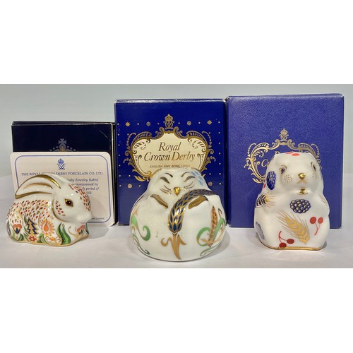 3 - A Royal Crown Derby paperweight, Baby Rowsley Rabbit, Sinclair exclusive, gold stopper, certificate,... 