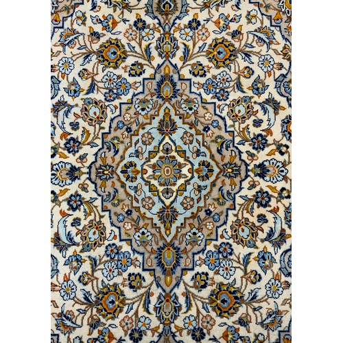 147 - A Central Persian Kashan Rug (253cm x 150cm)