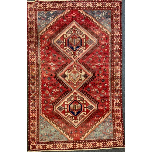 161 - A North West Persian Heriz Rug (205cm x 130cm)