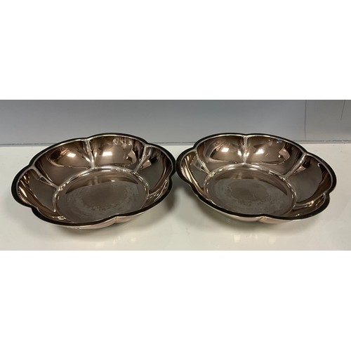 296 - A pair of Elizabeth II silver lobed circular bowls, 12cm dimeter, Parkin Silversmiths Ltd, Sheffield... 