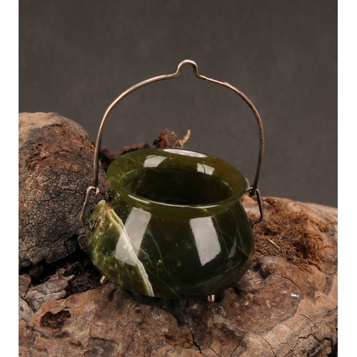 600 - A Victorian silver mounted moss agate miniature cauldron, swing handle, 5.5cm wide, Birmingham 1900