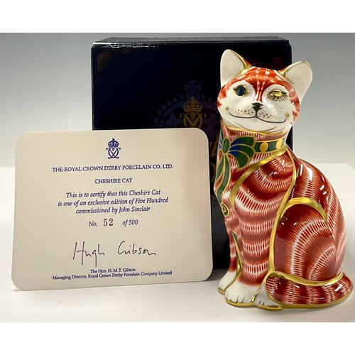 38 - A Royal Crown Derby paperweight, Cheshire Cat, exclusive commission by John Sinclair, limited editio... 