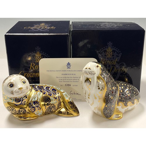 75 - A Royal Crown Derby paperweights, Harbour Seal, limited edition 1,356/4,500, gold stopper, 15cm, pri... 