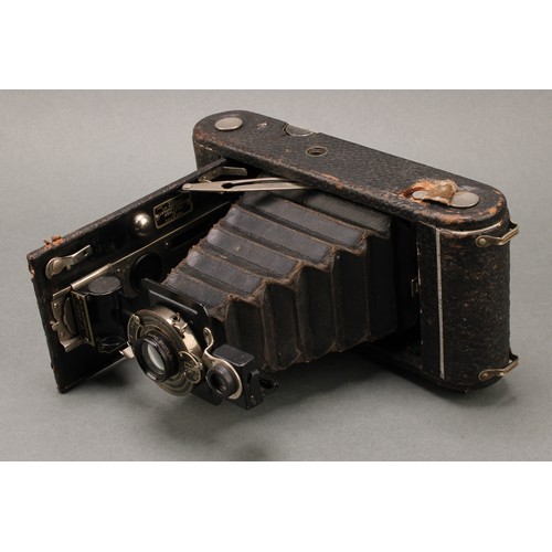 16 - A Kodak No. 1A Autographic Junior camera, 1914-1927; leather carrying hardcase initialled F.S.A.D.