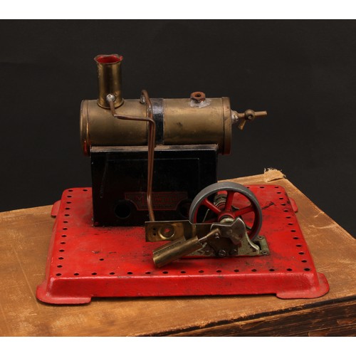 81 - Toys & Juvenalia (Locomotives) - a Mamod tinplate stationary live steam engine, cylindrical engine w... 