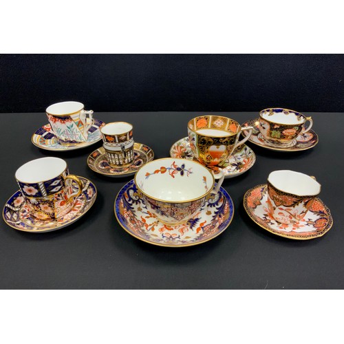 32 - 19th century and later Royal Crown Derby tea ware including; pattern 1130  tea cup and saucer, Duesb... 