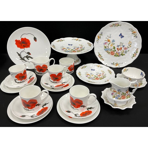 50 - Ceramics - Wedgwood Susie Cooper Cornpoppy pattern tea set for four;  Aynsley Cottage Garden comport... 