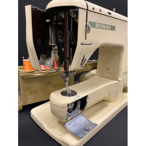 200 - A 1960s/70s Bernina Record type 730 electric sewing machine with pedal, etc in case.