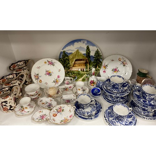 28 - Ceramics - Royal Crown Derby ‘Derby posies’ pattern ware including trinket trays, miniature vases, o... 