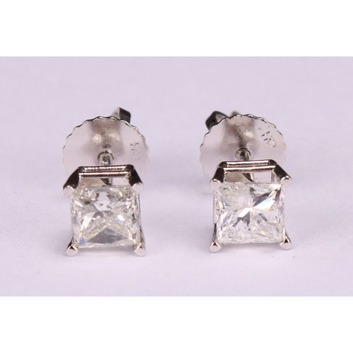 282 - A pair of 14ct white gold princess cut diamond solitaire studs, diamonds 0.90ct, Cert no. WGI9624148... 