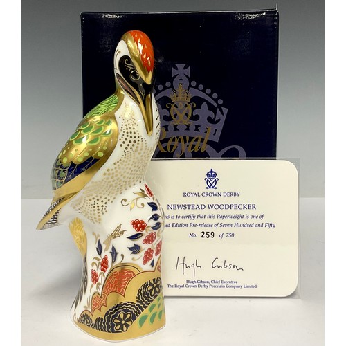 45 - A Royal Crown Derby paperweight, Newstead Woodpecker, signature edition, 259/750, gold stopper, sign... 