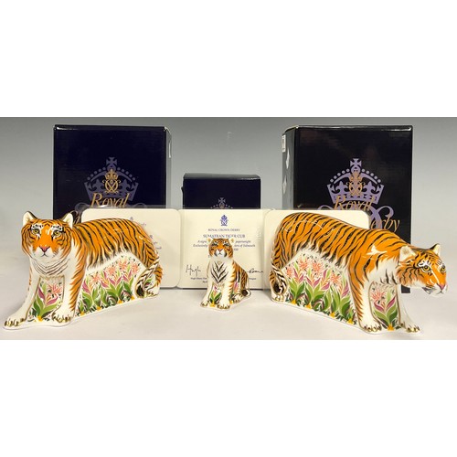 47 - A set of three Royal Crown Derby paperweights, Sumatran Tiger Family, including the Sumatran Tiger, ... 