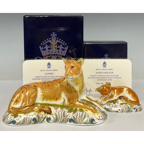 49 - A Royal Crown Derby paperweight, Lioness, signature edition 291/950, exclusively commissioned by Gov... 