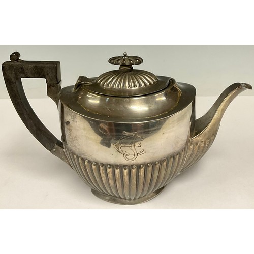 163 - An Edwardian silver half fluted teapot, Birmingham 1905, a/f, 547g gross