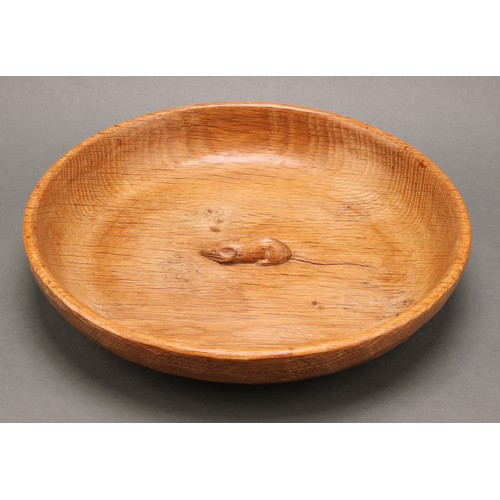 3372 - A Robert Mouseman of Kilburn shallow oak bowl, carved mouse signature to centre, typically adzed thr... 