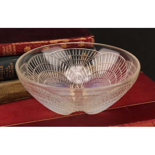 3245 - A René Lalique Coquilles pattern circular opalescent bowl, 16cm diameter, engraved mark, numbered 32... 