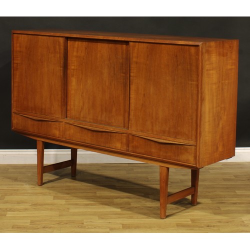 3317 - Mid-century Design - a Danish teak sideboard, designed by Erling W. Bach for Sejling Skabe, 112.5cm ... 