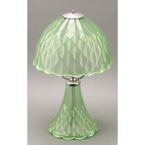 3236 - An Art Deco Davidson frosted green faceted glass table lamp and shade, 36cm high