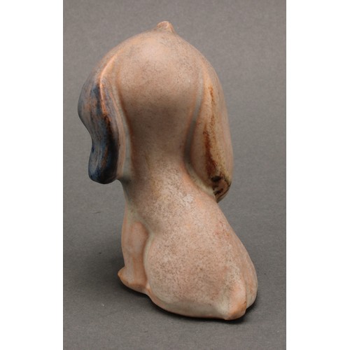 3098 - An unusual set of four Bourne Denby stoneware Fido dog graduated models, the tallest 15cm, the small... 