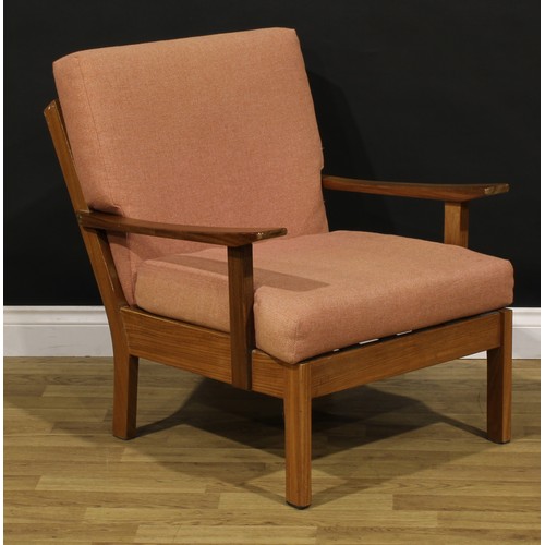 3352 - A pair of retro lounge chairs, in the manner of Hans J. Wegner, 80cm high, 69.5cm wide, the seat 54c... 